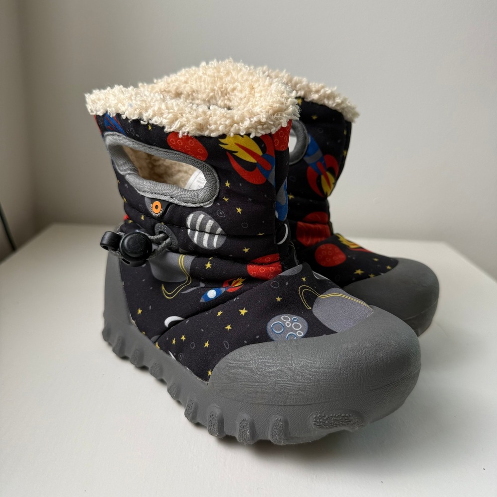 Bogs Kids B-Moc Space Print Snow Boots Sz 8 Winter Shoes Sherpa Sherpa Lined